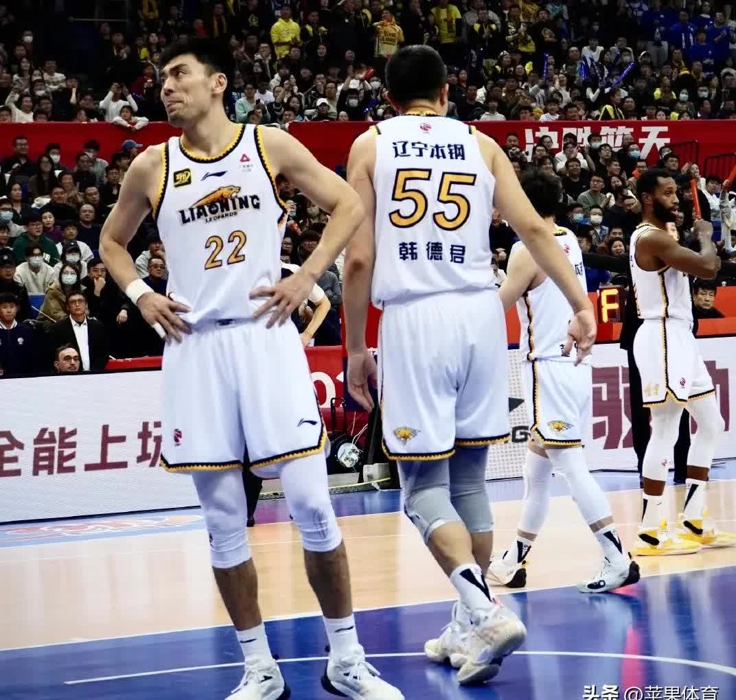 江苏男篮一路领先，轻松战胜对手