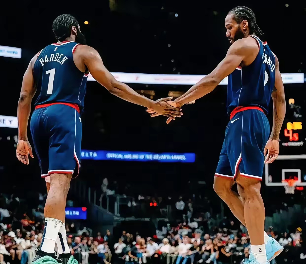 PG电子线上登入-詹姆斯-哈登交手，火箭不敌湖人的简单介绍