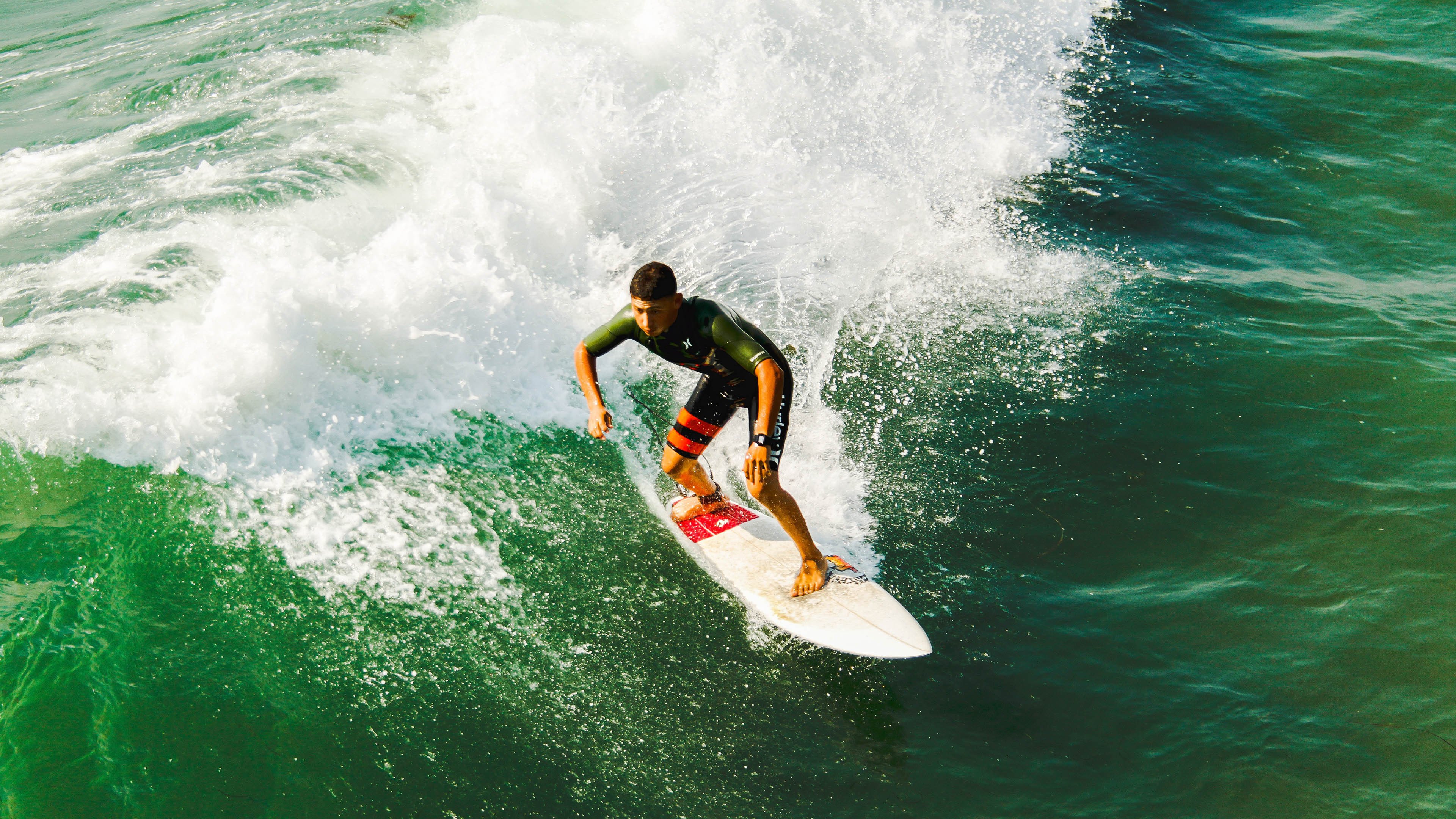PG电子官网入口-美加墨世界杯之夜，最后10秒，带伤的保罗用一记倒钩震撼世界